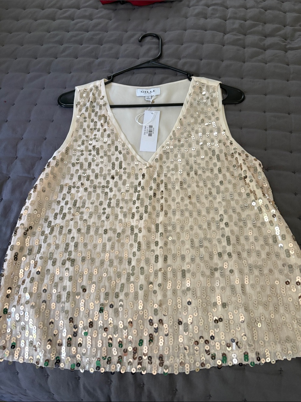 Gilli Champagne Sequin V-Neck Sleeveless Top